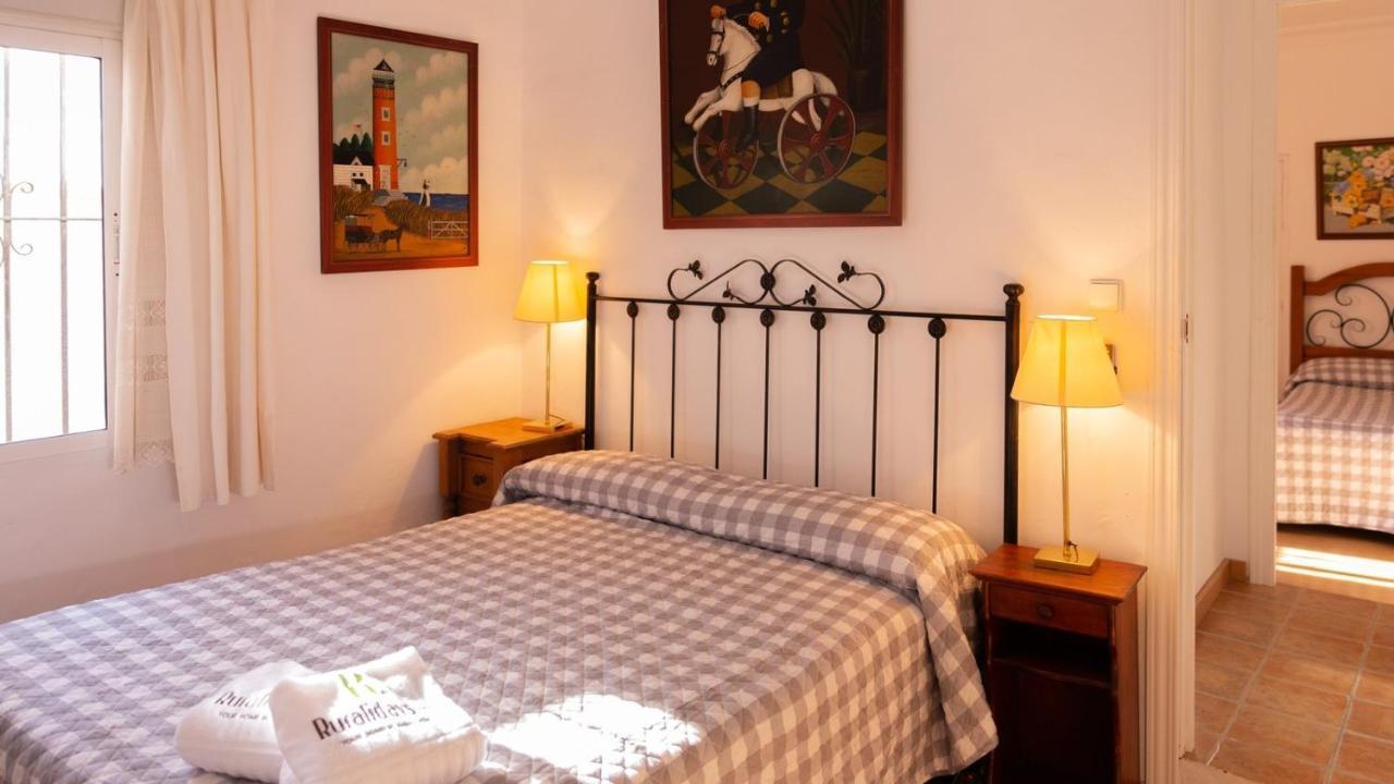 Finca La Canera Alcala De Guadaira By Ruralidays Eksteriør bilde