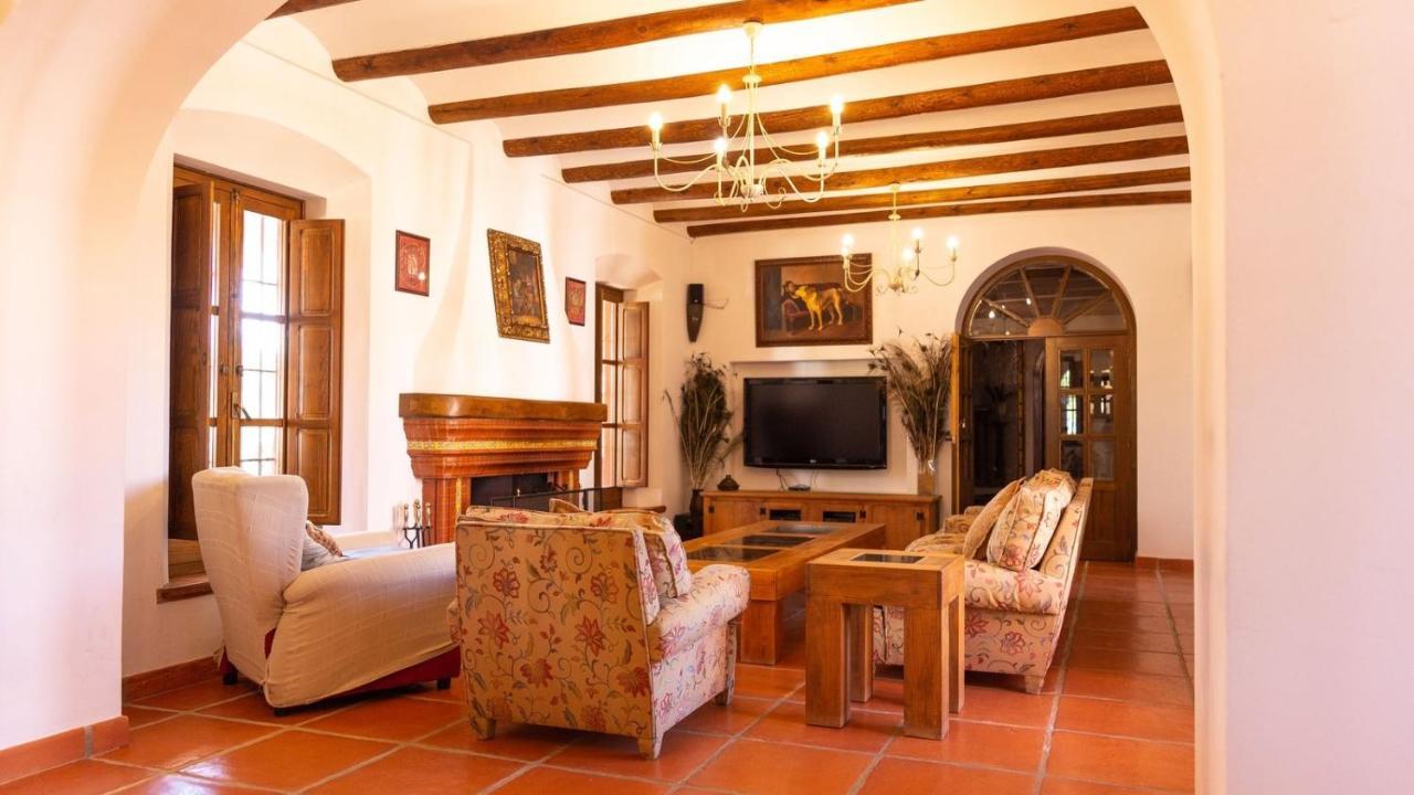 Finca La Canera Alcala De Guadaira By Ruralidays Eksteriør bilde